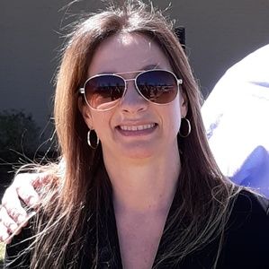 Meet your Posher, Traci